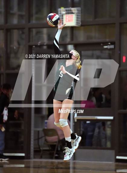 Thumbnail 2 in Alameda @ El Cerrito (CIF NCS D2 Playoffs) photogallery.