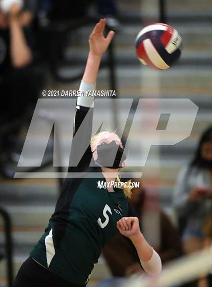 Thumbnail 3 in Alameda @ El Cerrito (CIF NCS D2 Playoffs) photogallery.