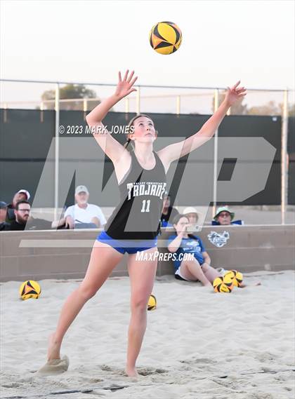 Thumbnail 1 in Salpointe Catholic vs. Valley Christian (AIA Division II Pairs Final) photogallery.