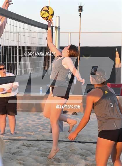 Thumbnail 3 in Salpointe Catholic vs. Valley Christian (AIA Division II Pairs Final) photogallery.