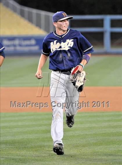 Thumbnail 3 in JW North vs. Esperanza (CIF SS D1 Final) photogallery.