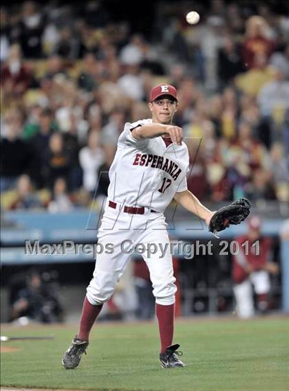 Thumbnail 3 in JW North vs. Esperanza (CIF SS D1 Final) photogallery.