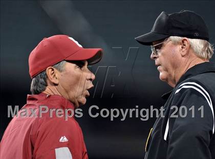 Thumbnail 2 in JW North vs. Esperanza (CIF SS D1 Final) photogallery.