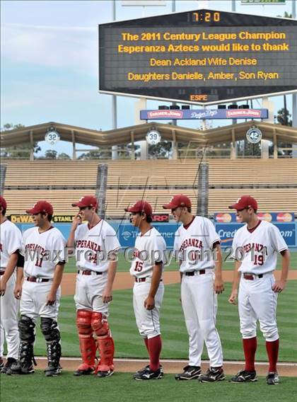 Thumbnail 3 in JW North vs. Esperanza (CIF SS D1 Final) photogallery.