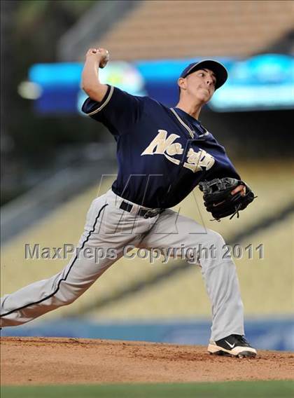 Thumbnail 3 in JW North vs. Esperanza (CIF SS D1 Final) photogallery.