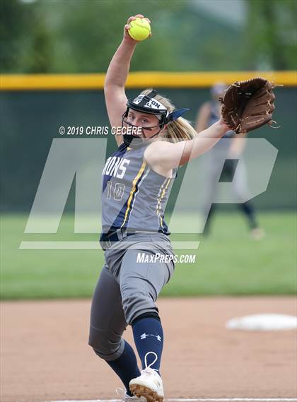 Thumbnail 3 in Bishop Kearney vs. Brighton (Section 5 Class A1 Final) photogallery.