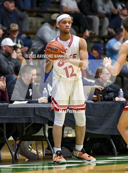 Thumbnail 2 in Lawrence North vs. Jeffersonville (IHSAA 4A New Castle Semi State Final) photogallery.