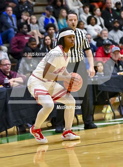 Thumbnail 3 in Lawrence North vs. Jeffersonville (IHSAA 4A New Castle Semi State Final) photogallery.