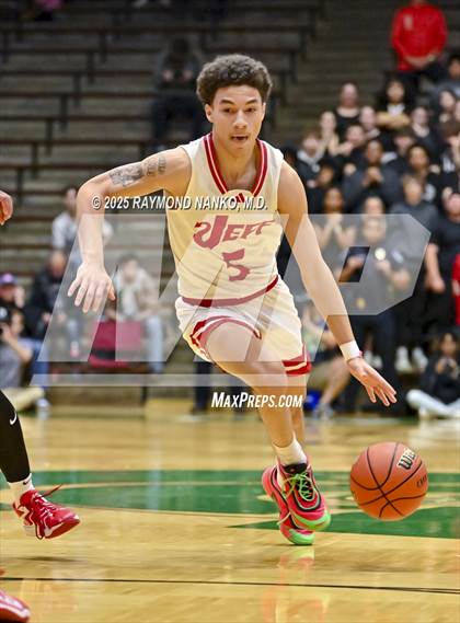 Thumbnail 1 in Lawrence North vs. Jeffersonville (IHSAA 4A New Castle Semi State Final) photogallery.