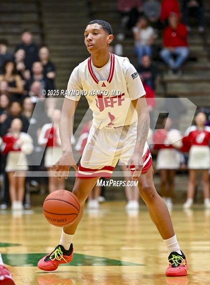 Thumbnail 2 in Lawrence North vs. Jeffersonville (IHSAA 4A New Castle Semi State Final) photogallery.