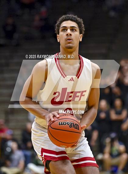 Thumbnail 2 in Lawrence North vs. Jeffersonville (IHSAA 4A New Castle Semi State Final) photogallery.