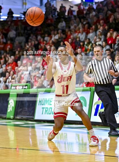 Thumbnail 2 in Lawrence North vs. Jeffersonville (IHSAA 4A New Castle Semi State Final) photogallery.