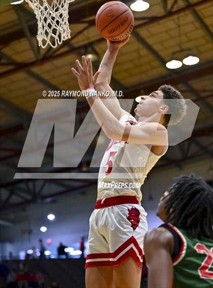 Thumbnail 3 in Lawrence North vs. Jeffersonville (IHSAA 4A New Castle Semi State Final) photogallery.