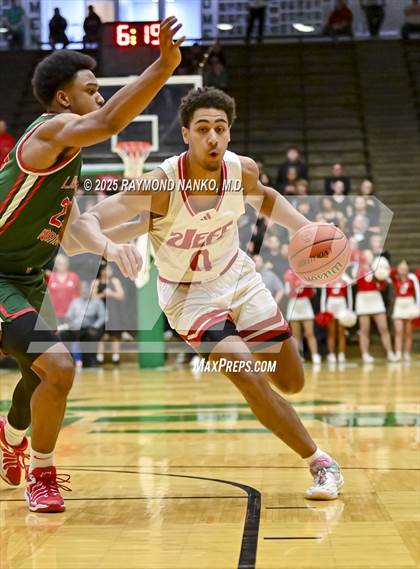 Thumbnail 2 in Lawrence North vs. Jeffersonville (IHSAA 4A New Castle Semi State Final) photogallery.