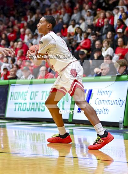 Thumbnail 3 in Lawrence North vs. Jeffersonville (IHSAA 4A New Castle Semi State Final) photogallery.