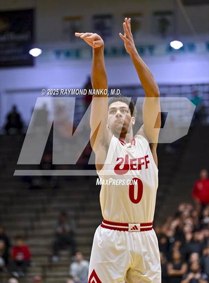 Thumbnail 2 in Lawrence North vs. Jeffersonville (IHSAA 4A New Castle Semi State Final) photogallery.