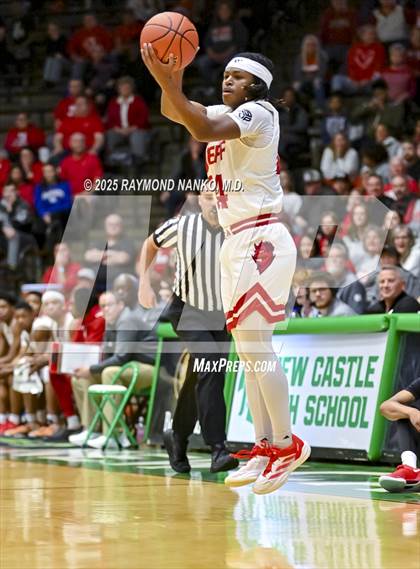 Thumbnail 1 in Lawrence North vs. Jeffersonville (IHSAA 4A New Castle Semi State Final) photogallery.