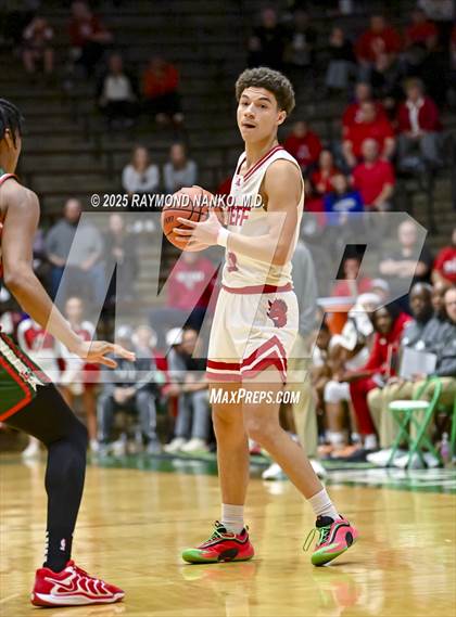 Thumbnail 1 in Lawrence North vs. Jeffersonville (IHSAA 4A New Castle Semi State Final) photogallery.