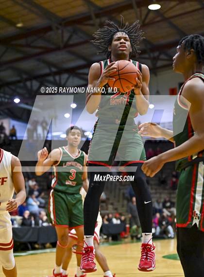 Thumbnail 2 in Lawrence North vs. Jeffersonville (IHSAA 4A New Castle Semi State Final) photogallery.