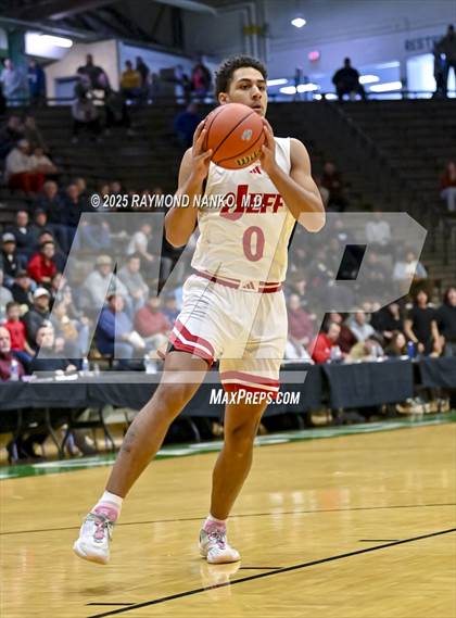 Thumbnail 1 in Lawrence North vs. Jeffersonville (IHSAA 4A New Castle Semi State Final) photogallery.
