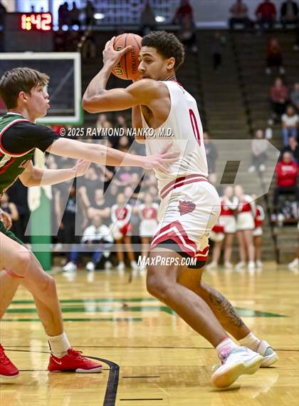 Thumbnail 2 in Lawrence North vs. Jeffersonville (IHSAA 4A New Castle Semi State Final) photogallery.