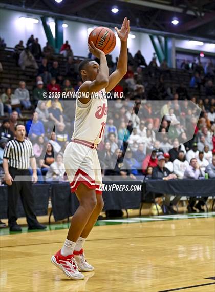 Thumbnail 1 in Lawrence North vs. Jeffersonville (IHSAA 4A New Castle Semi State Final) photogallery.