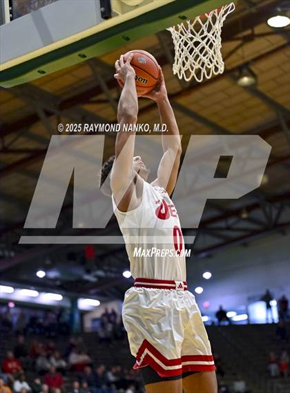 Thumbnail 2 in Lawrence North vs. Jeffersonville (IHSAA 4A New Castle Semi State Final) photogallery.