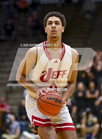 Thumbnail 1 in Lawrence North vs. Jeffersonville (IHSAA 4A New Castle Semi State Final) photogallery.