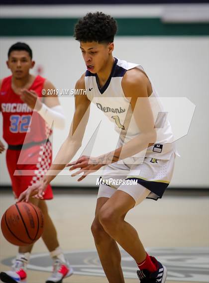 Thumbnail 3 in Santa Fe vs. Socorro (Jalene Berger Allstate Holiday Tournament) photogallery.