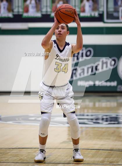 Thumbnail 3 in Santa Fe vs. Socorro (Jalene Berger Allstate Holiday Tournament) photogallery.