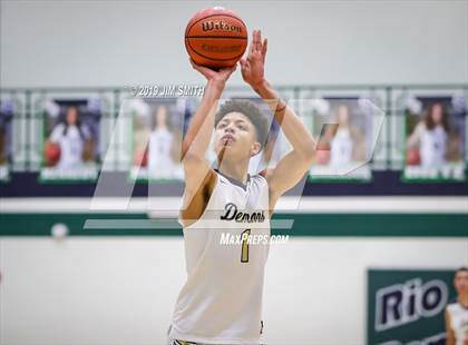 Thumbnail 3 in Santa Fe vs. Socorro (Jalene Berger Allstate Holiday Tournament) photogallery.