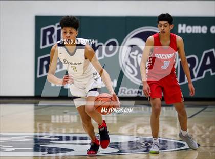 Thumbnail 1 in Santa Fe vs. Socorro (Jalene Berger Allstate Holiday Tournament) photogallery.