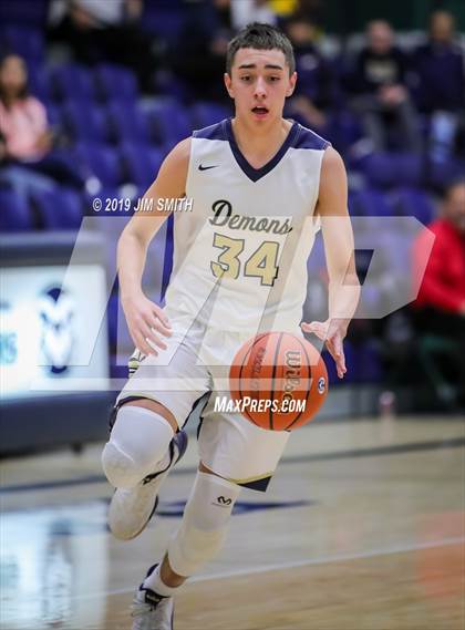 Thumbnail 1 in Santa Fe vs. Socorro (Jalene Berger Allstate Holiday Tournament) photogallery.