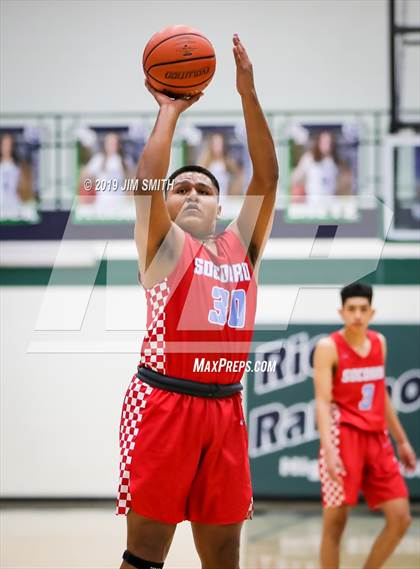 Thumbnail 2 in Santa Fe vs. Socorro (Jalene Berger Allstate Holiday Tournament) photogallery.