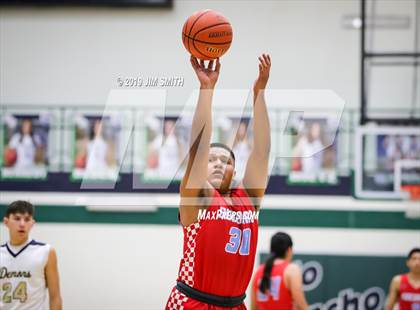 Thumbnail 1 in Santa Fe vs. Socorro (Jalene Berger Allstate Holiday Tournament) photogallery.