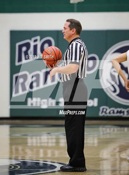 Thumbnail 1 in Santa Fe vs. Socorro (Jalene Berger Allstate Holiday Tournament) photogallery.