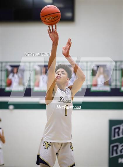 Thumbnail 3 in Santa Fe vs. Socorro (Jalene Berger Allstate Holiday Tournament) photogallery.