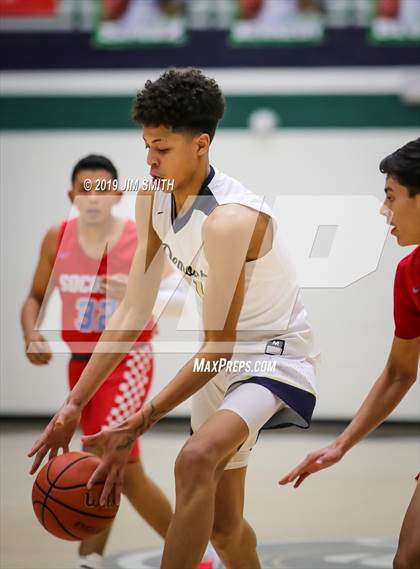 Thumbnail 1 in Santa Fe vs. Socorro (Jalene Berger Allstate Holiday Tournament) photogallery.