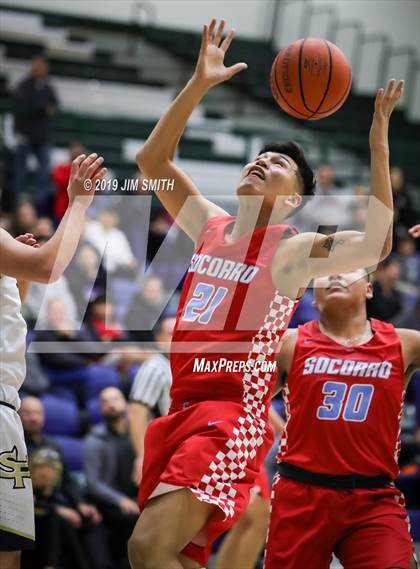 Thumbnail 1 in Santa Fe vs. Socorro (Jalene Berger Allstate Holiday Tournament) photogallery.