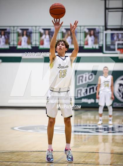 Thumbnail 1 in Santa Fe vs. Socorro (Jalene Berger Allstate Holiday Tournament) photogallery.