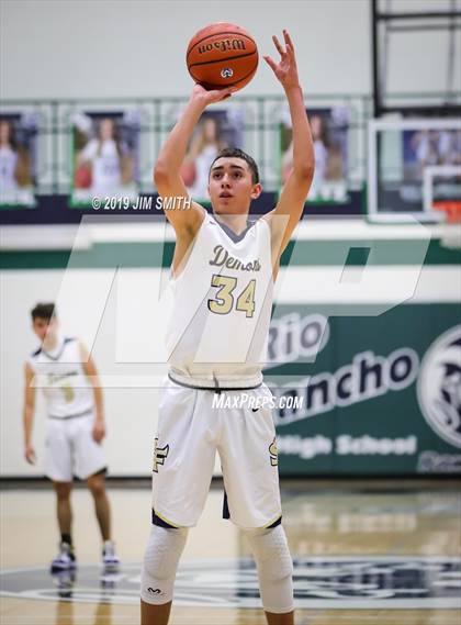 Thumbnail 1 in Santa Fe vs. Socorro (Jalene Berger Allstate Holiday Tournament) photogallery.