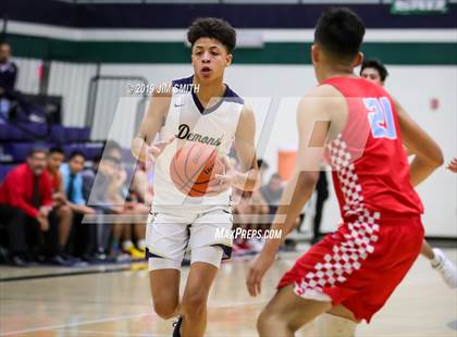 Thumbnail 1 in Santa Fe vs. Socorro (Jalene Berger Allstate Holiday Tournament) photogallery.