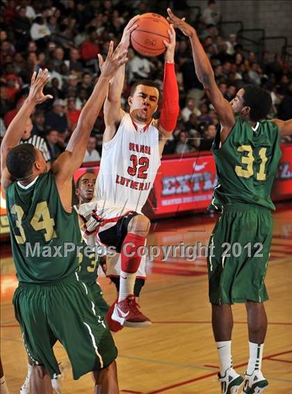 Thumbnail 2 in Orange Lutheran vs. Long Beach Poly (Nike Extravaganza) photogallery.