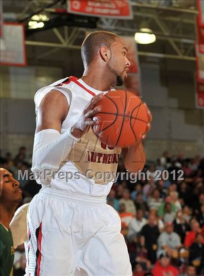 Thumbnail 2 in Orange Lutheran vs. Long Beach Poly (Nike Extravaganza) photogallery.