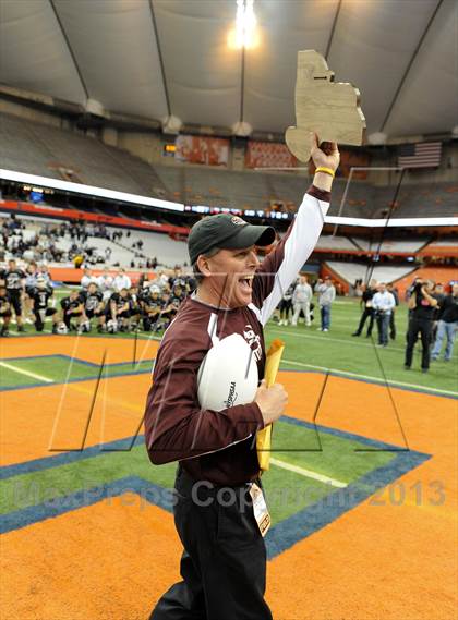 Thumbnail 1 in Aquinas  vs. Monroe-Woodbury (NYSPHSAA Class AA Final) photogallery.