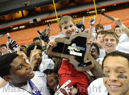 Thumbnail 1 in Aquinas  vs. Monroe-Woodbury (NYSPHSAA Class AA Final) photogallery.