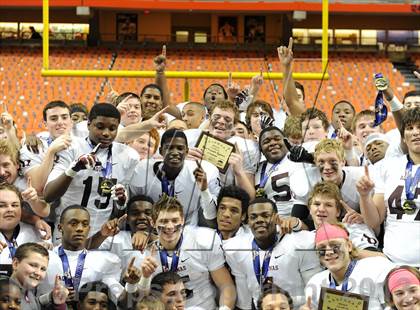 Thumbnail 2 in Aquinas  vs. Monroe-Woodbury (NYSPHSAA Class AA Final) photogallery.