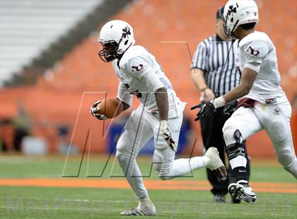 Thumbnail 2 in Aquinas  vs. Monroe-Woodbury (NYSPHSAA Class AA Final) photogallery.