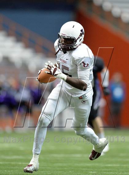 Thumbnail 1 in Aquinas  vs. Monroe-Woodbury (NYSPHSAA Class AA Final) photogallery.