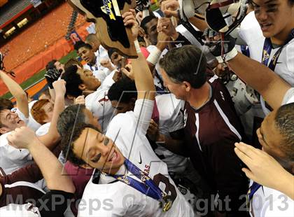Thumbnail 1 in Aquinas  vs. Monroe-Woodbury (NYSPHSAA Class AA Final) photogallery.
